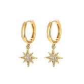 Stern Hoop Creolen Ohrring in gold mit Zirkon Steine von Lymaja